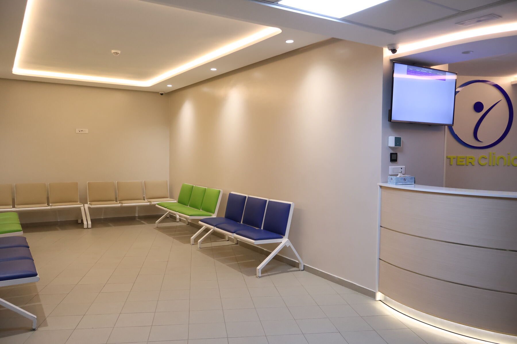 Accueil du service de radiologie et du laboratoire d'Inter Clinic